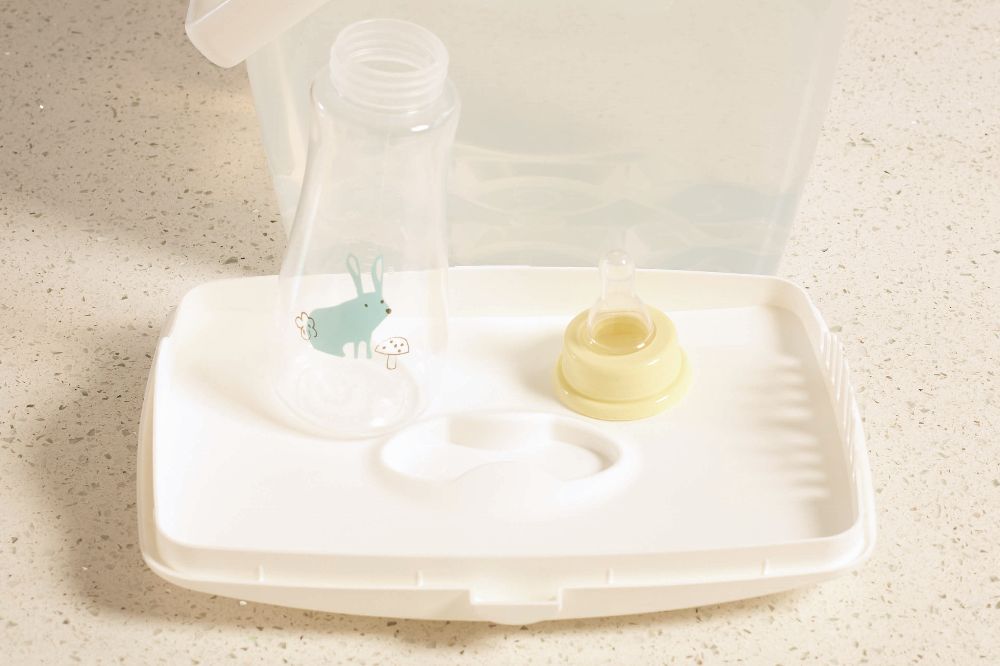 Formula feeding to go with point 5.jpg